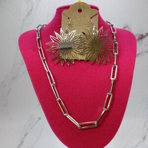 Lamm Paperclip Necklace with Sunflower Earrings